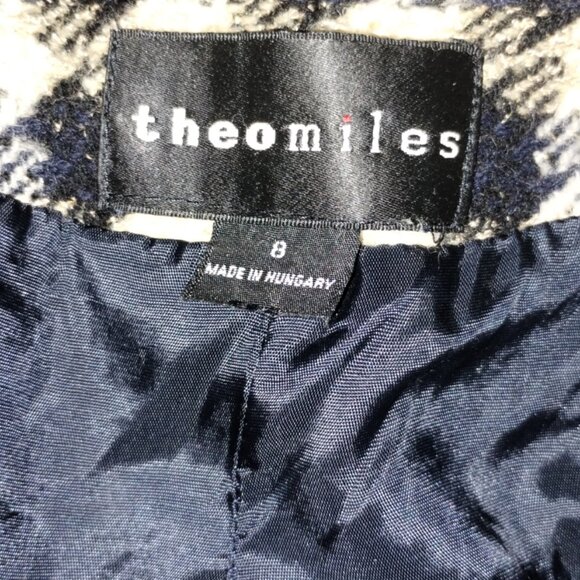 Size 8 TheoMiles jacket - Picture 4 of 5